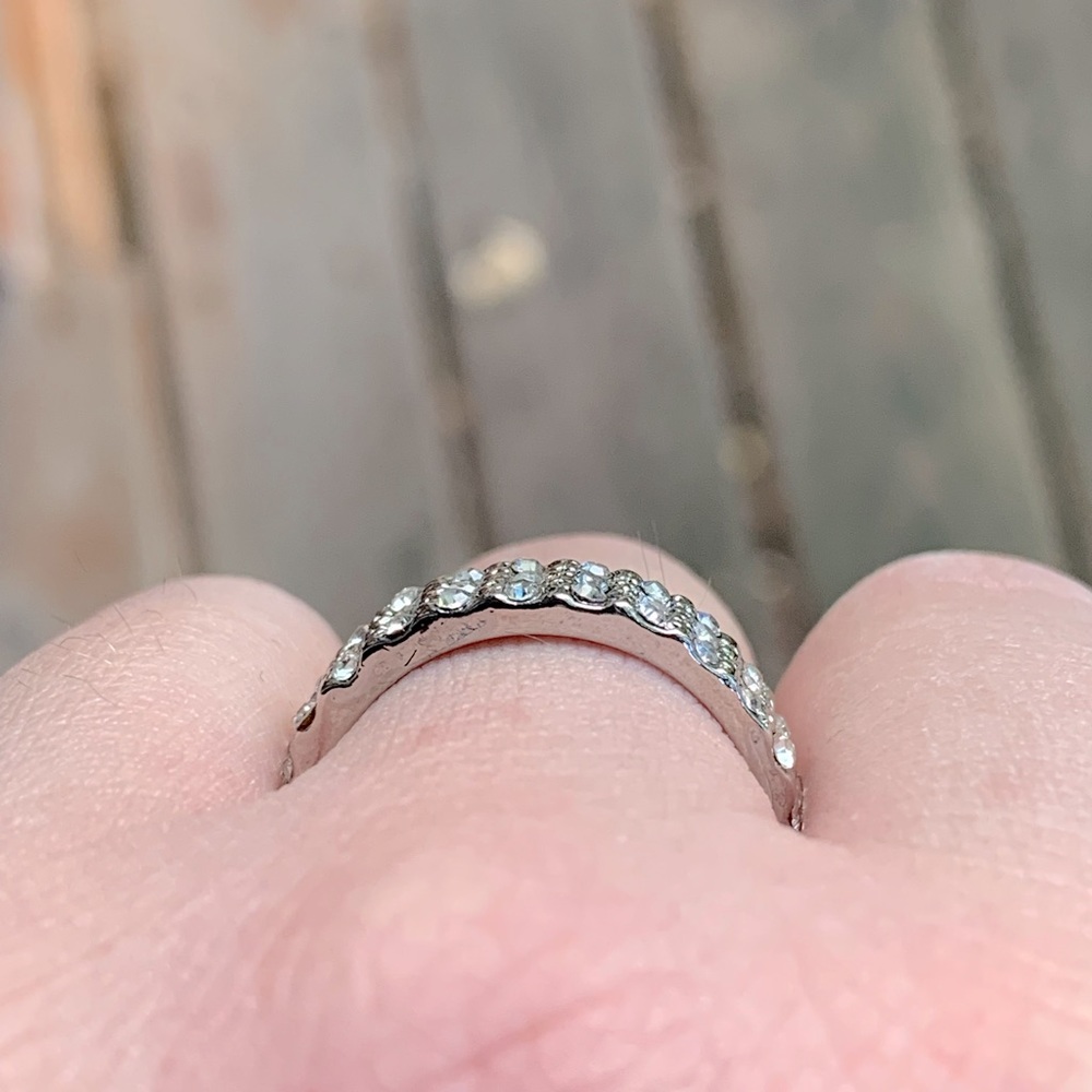 ❗️LAST CHABCE 9/30❗️STERLING SILVER CUBIC ZIRCONIA 3 ROW ETERNITY BAND - Picture 9 of 10